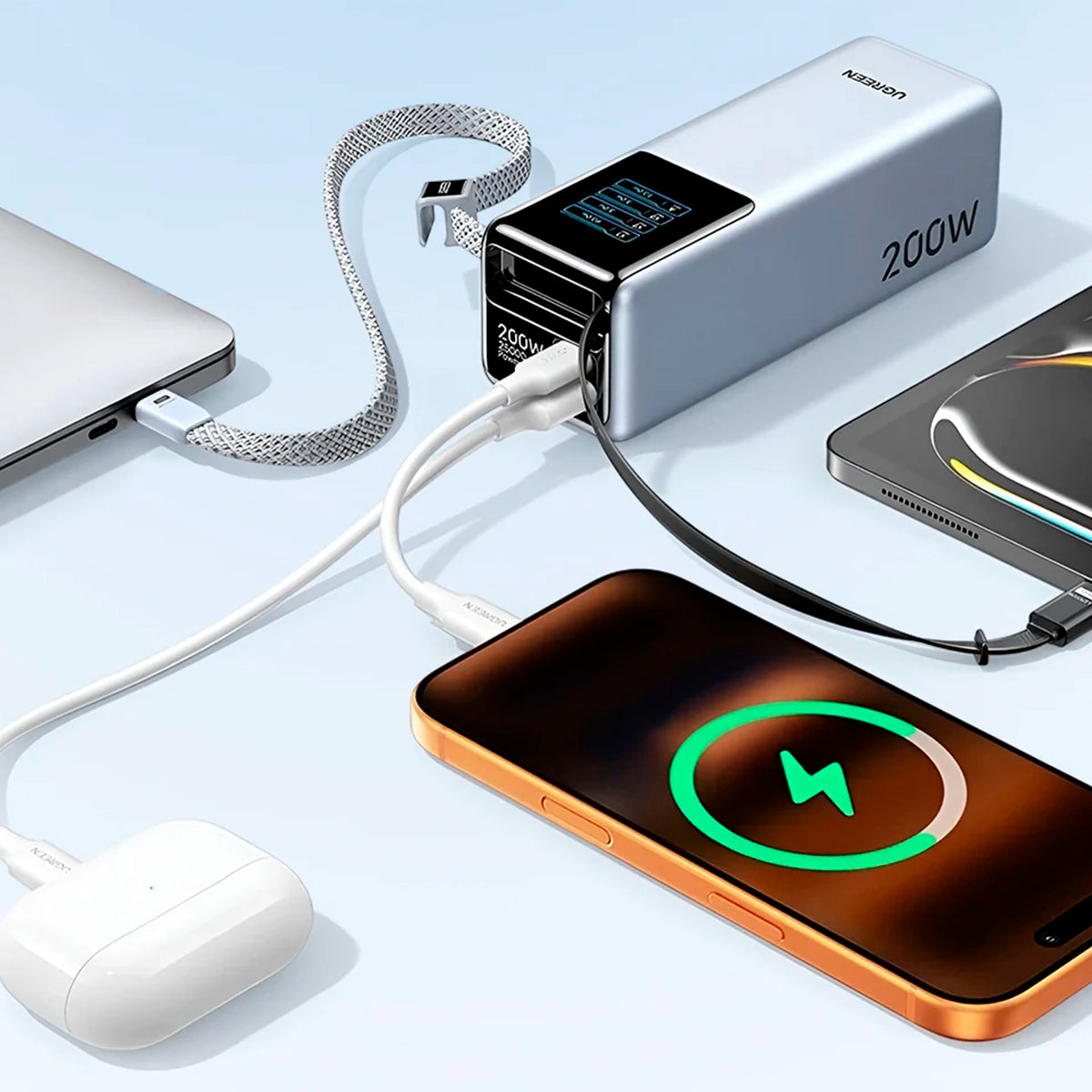 Power Bank Ugreen Nexode PRO 200W / 2 cables USB-C integrados