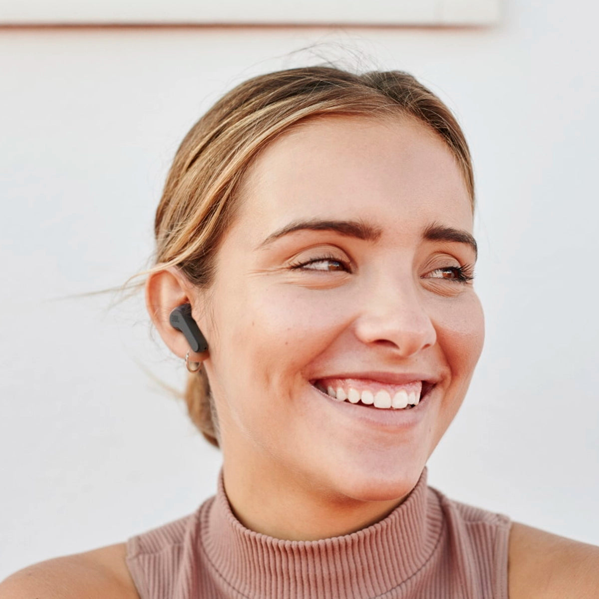 Audífonos JBL Wave Beam