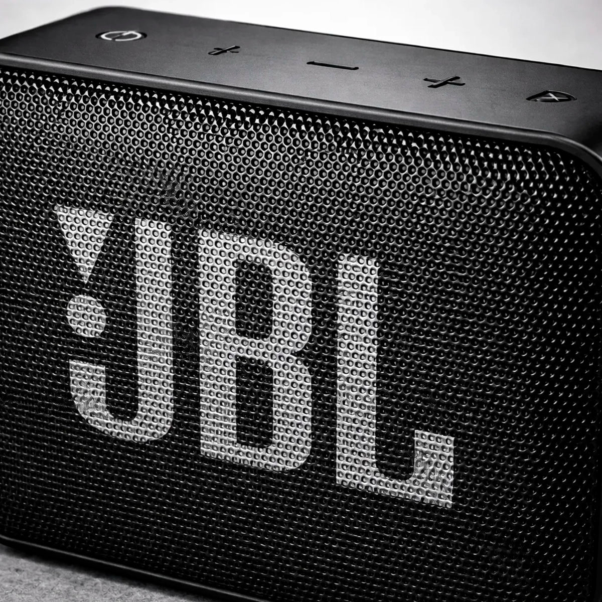 Parlante JBL GO Essential 2