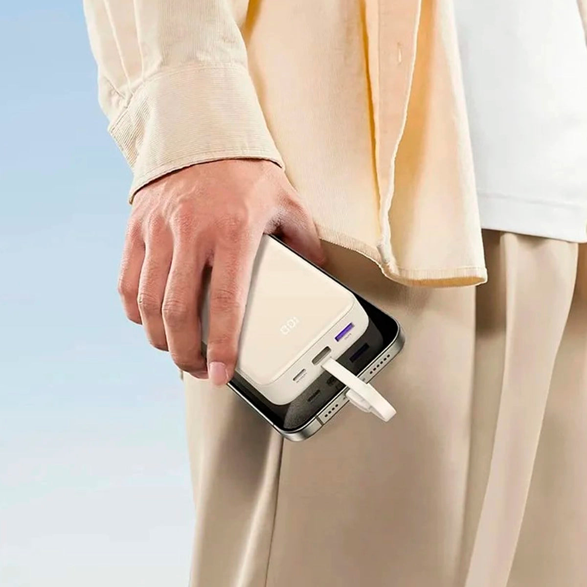 Power Bank Ugreen 30W cable USB-C integrado