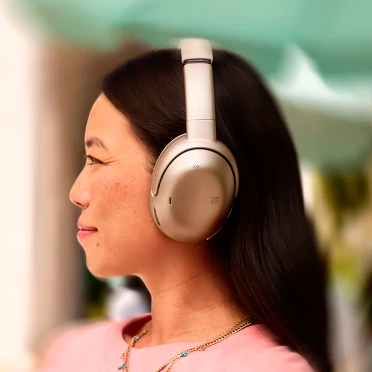 Audífonos JBL Tour One M3 Smart TX