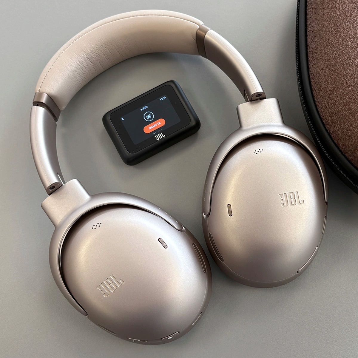 Audífonos JBL Tour One M3 Smart TX